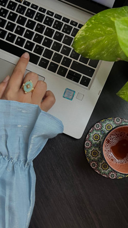 Content & Community Manager